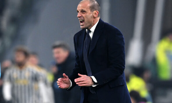 Allegri sollevato