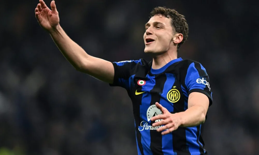 L'esultanza di Pavard ringrazia Inzaghi
