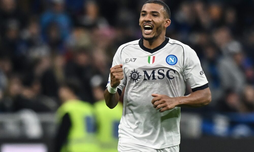 Juan Jesus elogia Conte