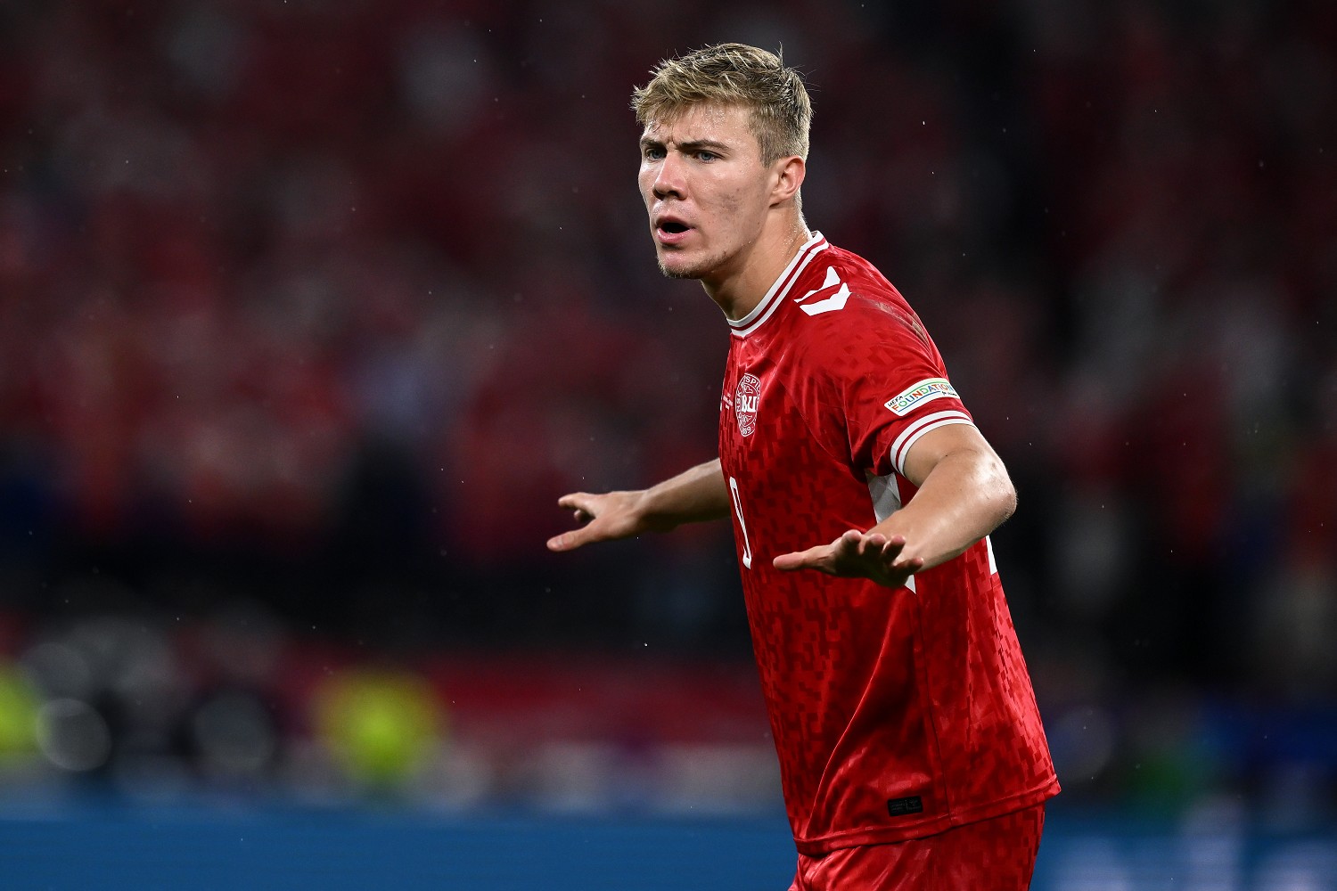 Le prime parole di Hojlund