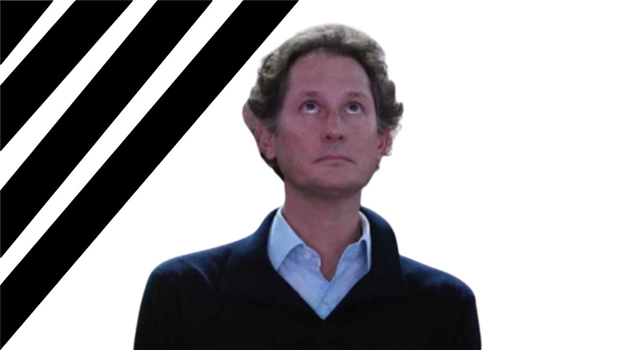 Compromesso bianconero: Elkann pompiere